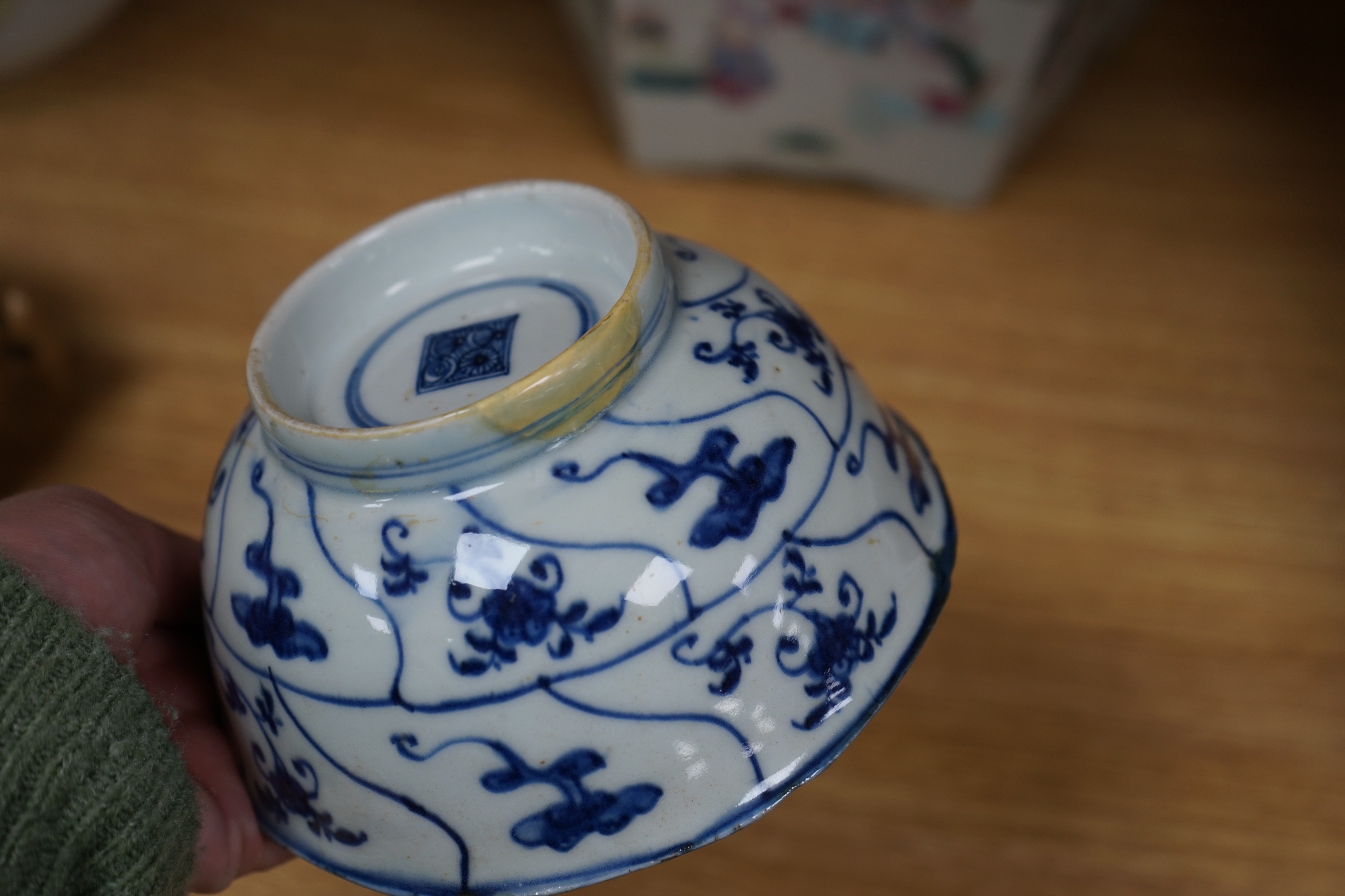 A 19th century Chinese famille rose planter, a jar and cover, two bowls and a crackle ware censer and wood cover, plater 16 cms high